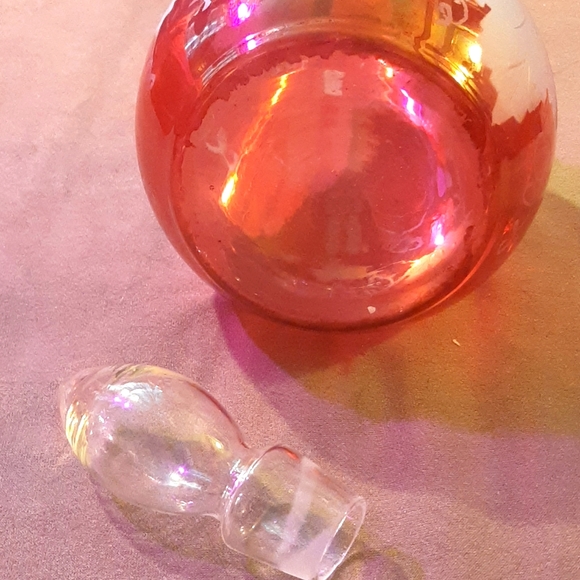 Vintage cranberry flash engraved decanter - Picture 4 of 4